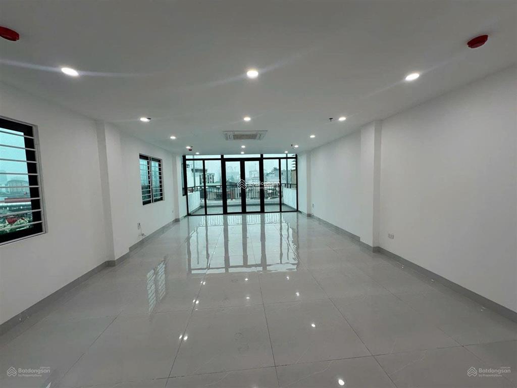 Cho thuê tòa nhà 8 tầng mặt phố mỹ đình, thông sàn, thang máy, kinh doanh tốt