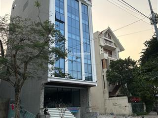 Cho thuê tòa nhà 1 hầm 6 nổi thông sàn, tại cầu diễn. mới đẹp