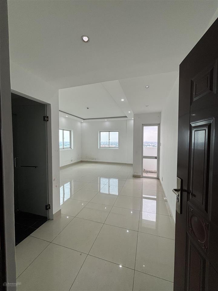 Bán căn hộ bình tân siêu rộng giá siêu rẻ cho đại gia đình ở 162m2 mà giá có 3t9 shr đầy đủ