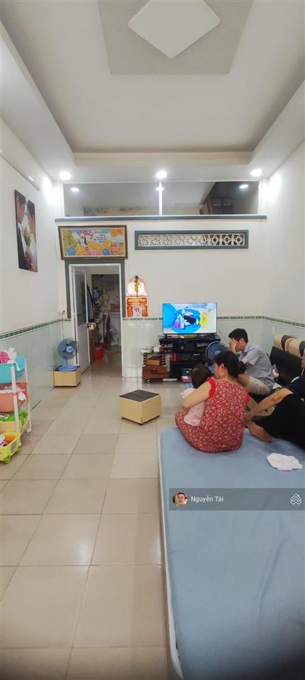 Bán gấp nhà riêng hương lộ 2, bình tân, 43m2, 2 tầng, hẻm xe hơi, ngay ngã tư 4 xã, nhỉnh 4 tỷ