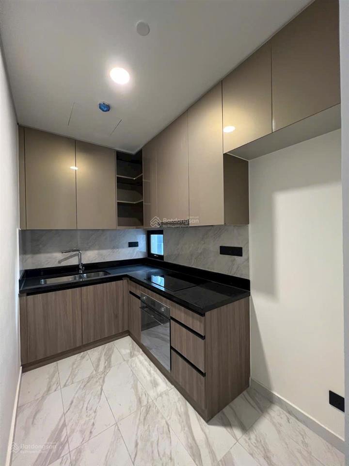 Bán chcc 2 phòng ngủ 1 đa năng 93m² tòa heritage, giá 13 tỷ