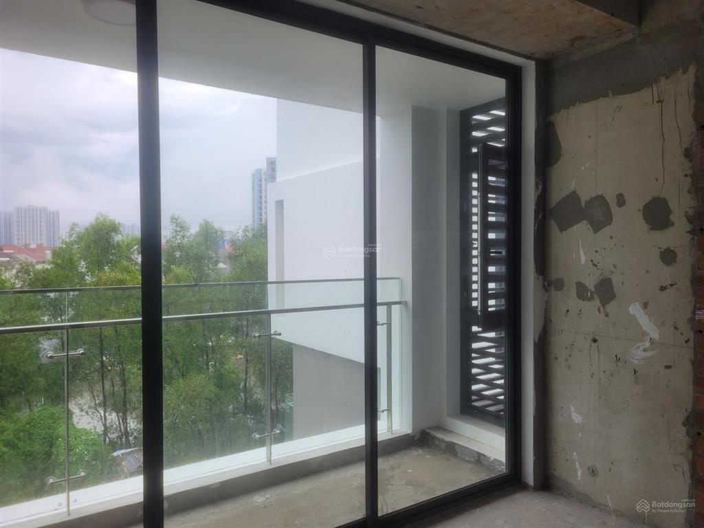 Cho thuê thô căn hộ 3pn, quận 7, giá tốt, ưu tiên kí hđ lâu dài, kh thuê về thiết kế lại phù hợp
