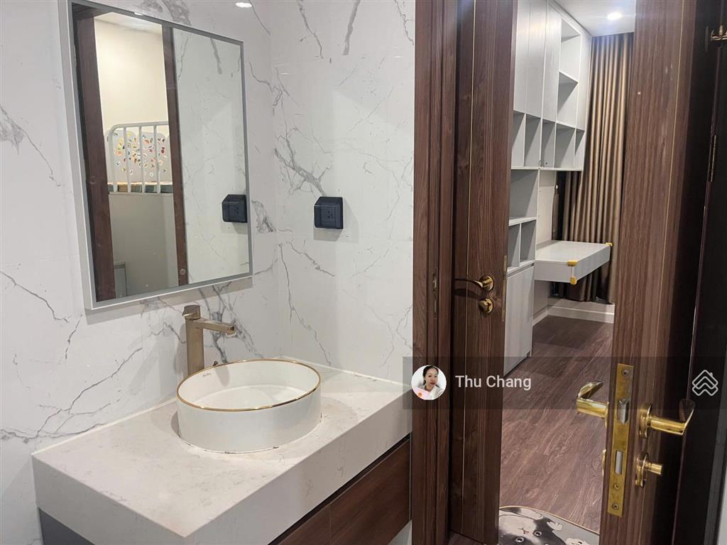 Chính chủ bán căn 2 pn 80m2 sunshine city giá 8 tỷ