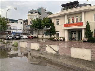 Nhà bát khối thạch bàn 120x4t, mt 6m, ô tô tránh, ngõ thông, nở hậu, gần tái định cư chỉ 18.5 tỷ.