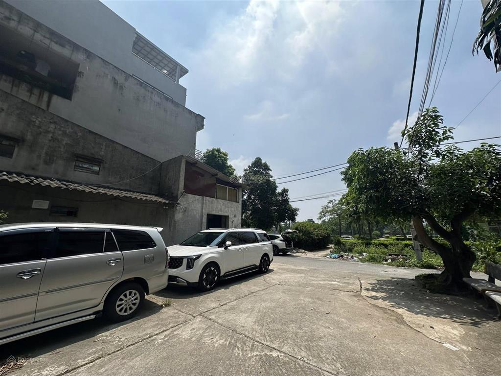 Phân lô ngô gia tự 63m, cấp 4, mt 5.5m, lô góc, ô tô tránh, kd, view vườn hoa, giá 13.99 tỷ