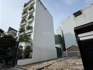Đất ngọc thụy vuông đẹp, ô tô vào đất 120m, mt 5m, giá tốt nhất khu vực.