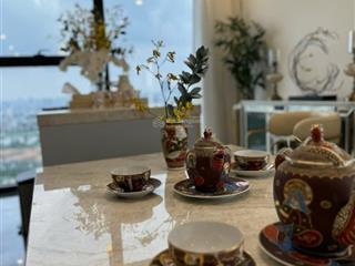 Gia đình chuyển nhà cần bán lại căn hộ 4pn 162m2 view cv thanh xuân giá 1x tỷ,  0365 775 ***