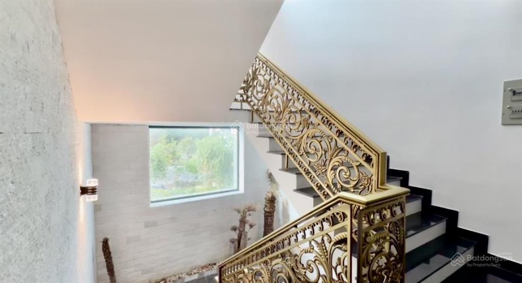 Cho thuê biệt thự golden bay, 80 triệu/ 504m2, hàng hiếm, gần biển  0333 718 ***