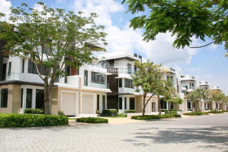 Cần bán gấp biệt thự dự án lucasta khang điền full nội thất, giá 30 tỷ. 0904 936 ***