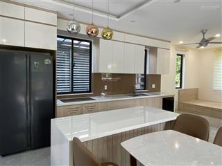 Bán biệt thự lucasta khang điền full nội thất, giá 25,5 tỷ.  0904 936 ***