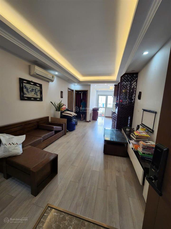 Bán căn hộ 73m2 giá 5.5 tỷ view thoáng đẹp
