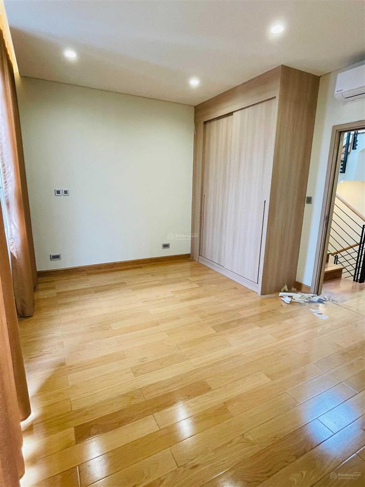 Cho thuê shophouse, liền kề the manor central park dt 75m2, 5 tầng, mt 5m. giá 28tr/th