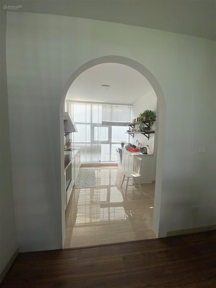 Cho thuê nhà kđt hoàng thành mỗ lao  nguyễn văn lộc. dt 120m2, 5 tầng, thang máy. giá 48tr