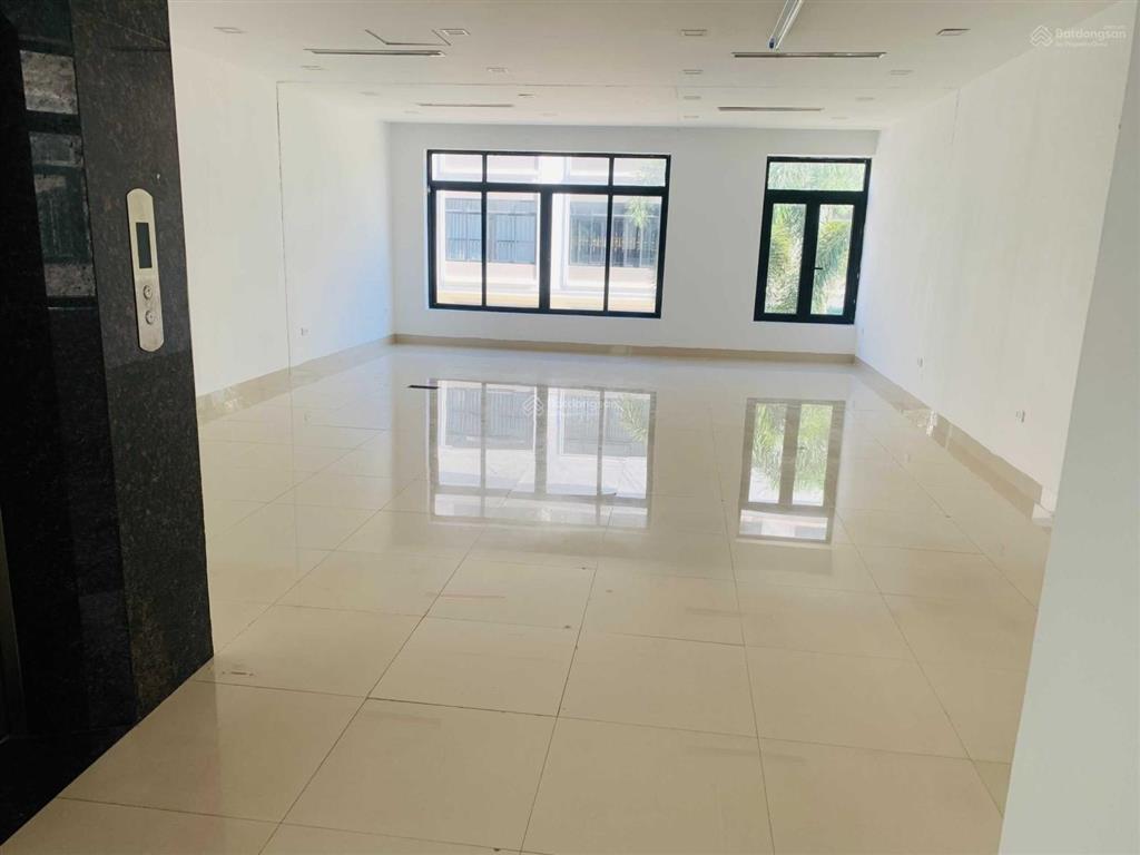 Cho thuê nhà vinhomes gardenia, hàm nghi, mỹ đình. dt 95m2, mt 6m, 5 tầng thông sàn, giá 50 triệu