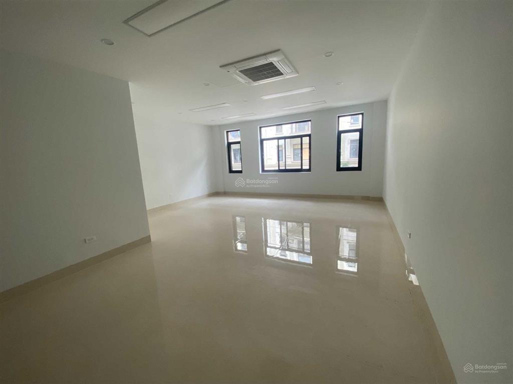 Cho thuê sh him lam vạn phúc  hà đông 95m2 7 tầng mặt tiền 6.5m. thông sàn, thang máy, giá 60tr