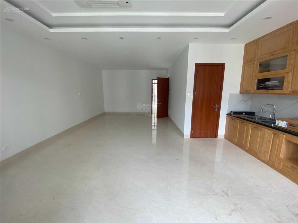 Cho thuê sh him lam vạn phúc  hà đông 95m2 7 tầng mặt tiền 6.5m. thông sàn, thang máy, giá 60tr