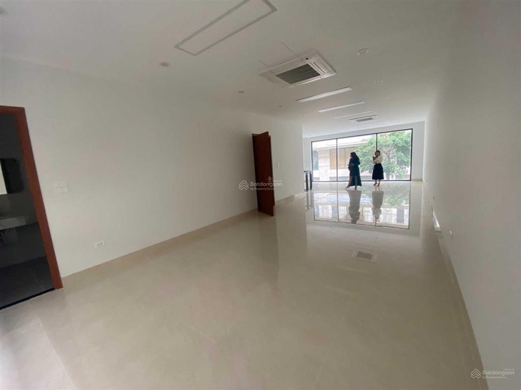 Cho thuê sh him lam vạn phúc  hà đông 95m2 7 tầng mặt tiền 6.5m. thông sàn, thang máy, giá 60tr