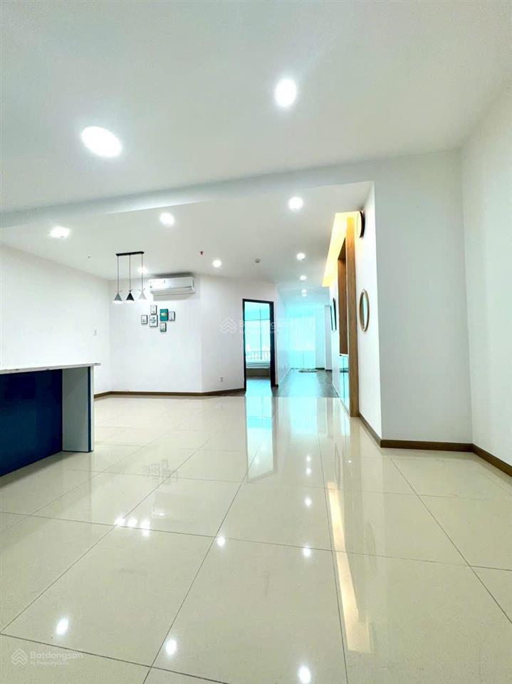 Bán căn hộ silver sea 47 ba cu 105m2,2pn, 2wc giá 4,1 tỷ. call 0989 116 *** mr hà!