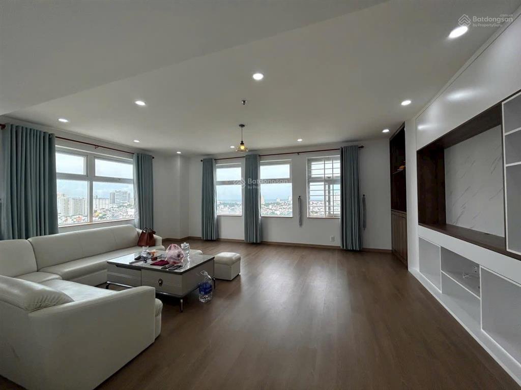 Bán căn góc silversea 152m2, 3pn, 2wc giá 6tỷ 350tr. call 0989 116 *** mr hà