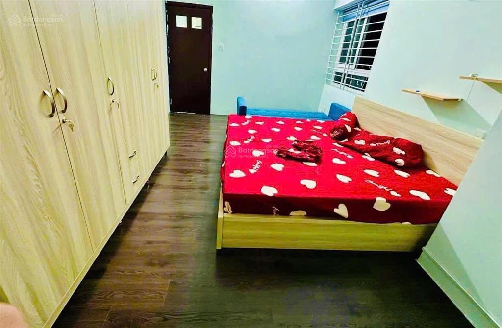 Bán căn góc 02 nguyễn hữa cảnh 74m2,2pn,1wc giá 2tỷ260tr.call 0989 116 *** mr hà.