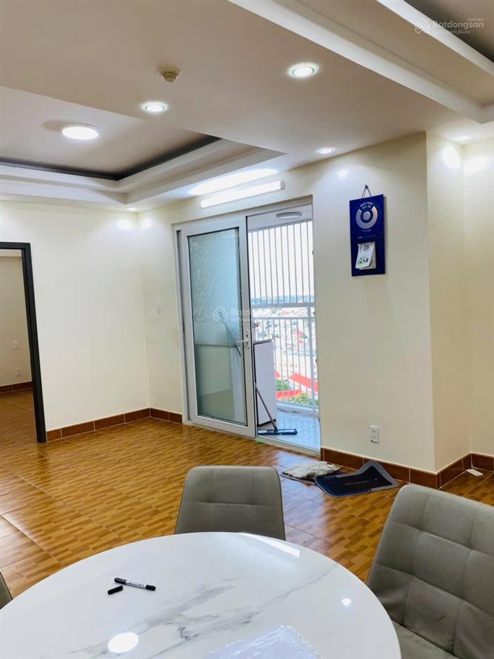 Bán căn hộ 02 nguyễn hữa cảnh 74m2,2pn,1wc giá 2tỷ250tr.call 0989 116 *** mr hà.