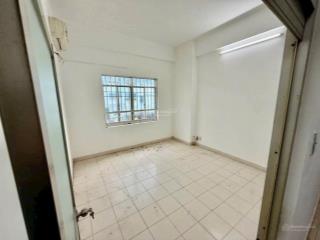 Bán căn hộ ngô đức kế 65m2,2pn,1wc giá 2tỷ 550tr.call 0989 116 *** mr hà.