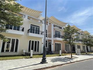 Parasol sổ đỏ trao tay, xẻ khe, 2 mặt thoáng, vị trí đắc địa giá tốt nhất giỏ hàng chỉ hơn 5 tỷ