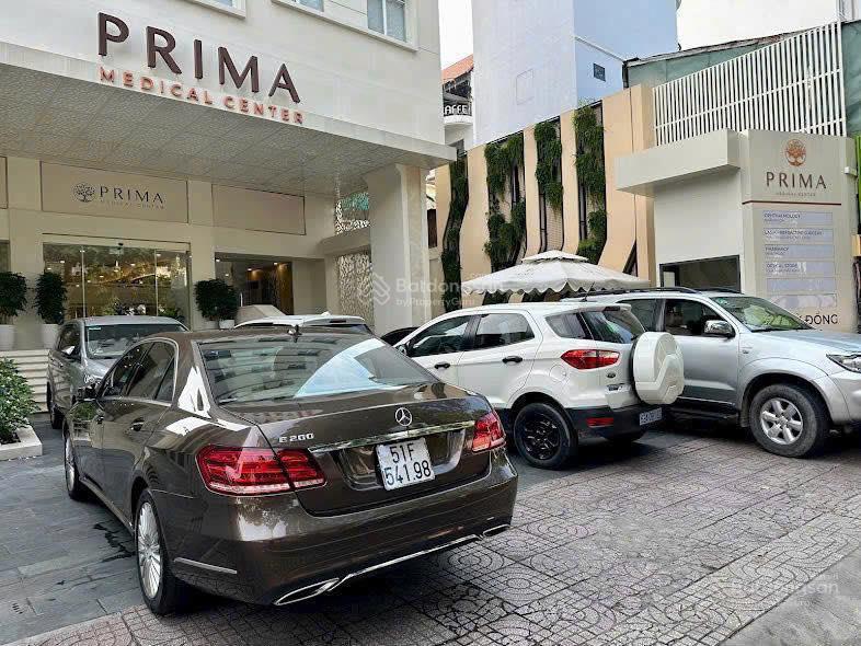 Chuyển nhượng tòa nhà y khoa vip quận 32 hầm + 12 tầngđang vận hànhgiá hợp lý cho tập đoàn y tế