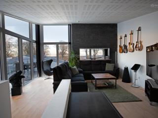 Tràng an complex !! bán căn hộ 104m2 giá rẻ. 0967 401 *** nam