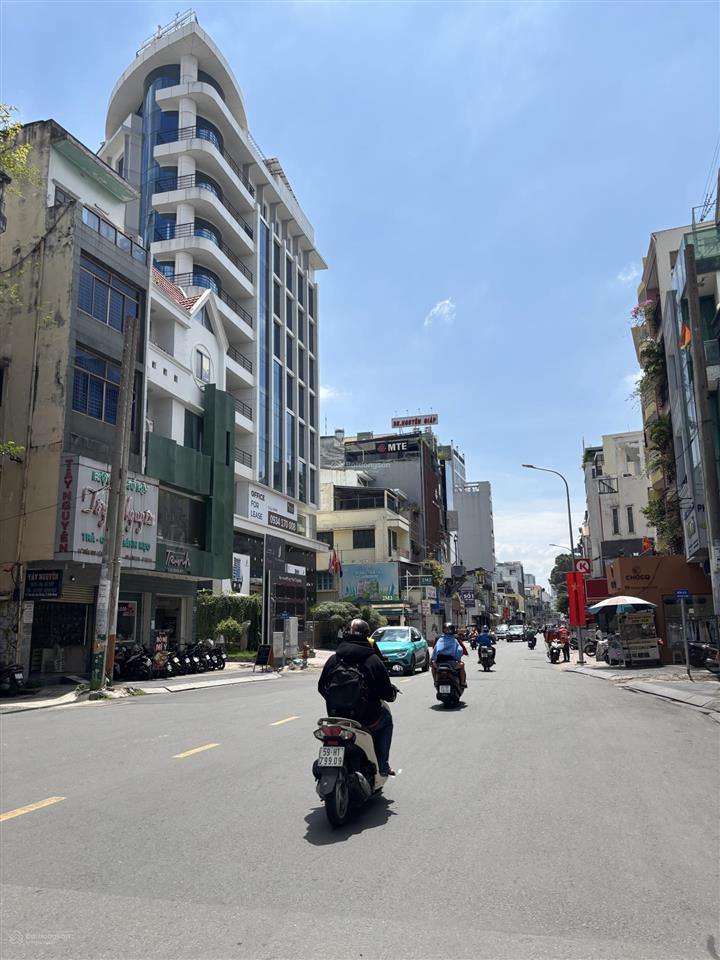 Nhà mặt tiền trần huy liệu. p12. quận phú nhuận. 8 x 22m. 1 trệt 1 lửng 3 lầu. giá 58 tỷ tl