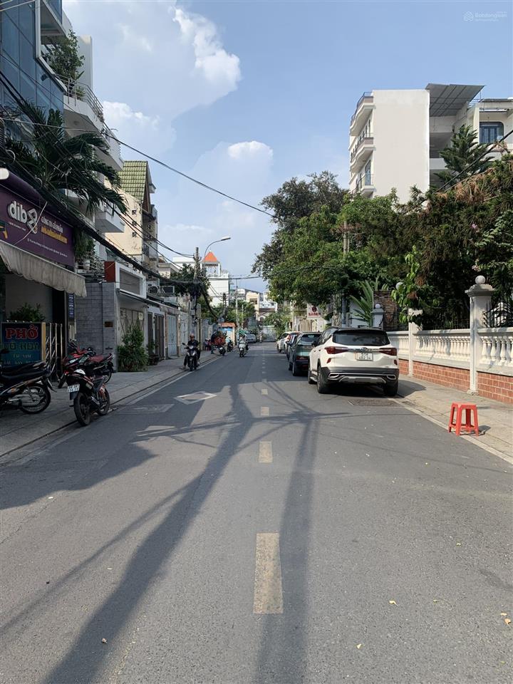 Bán nhà mặt tiền hẻm 8m lam sơn phường 6 bình thạnh. dt 5 x 23m. 115m2. 1 trệt 2 lầu. giá 21 tỷ