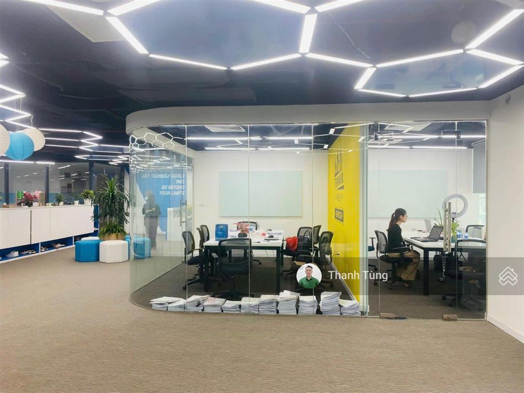 Tòa nhà góc 2mt trần hưng đạo, quận 1  8.5x18m  6 tầng  hđt 200 triệu  giá 60 tỷ