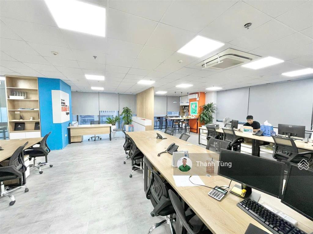 Vị trí rất đẹp  mt mạc đĩnh chi, quận 1  12x20m  5 tầng  hđt 300 triệu  giá 130 tỷ