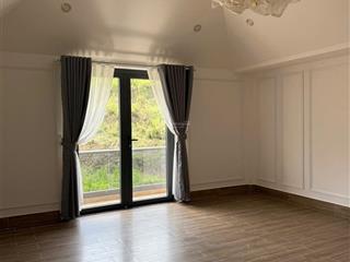 Hạ giá bán nhà đẹp an sơn, p4, đà lạt 1 trệt 2 lầu, thang máy, view thông, ô tô đỗ tận cửa