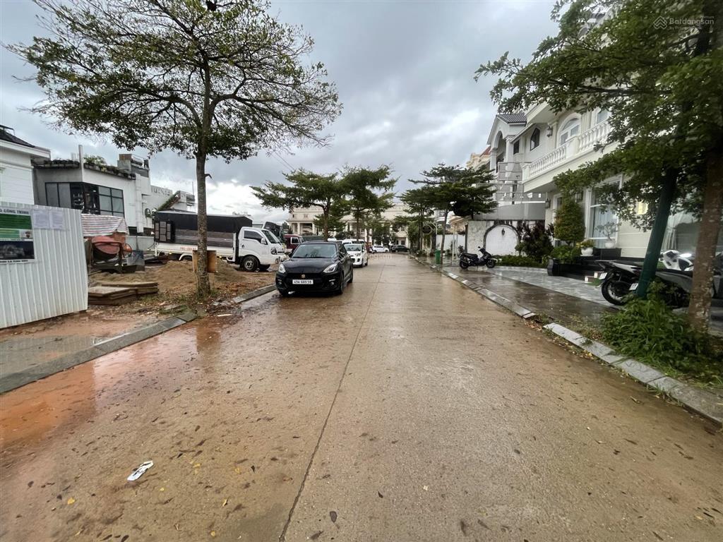 Bán biệt thự siêu đẹp rẻ nhất khu golf valley, p2, đà lạt