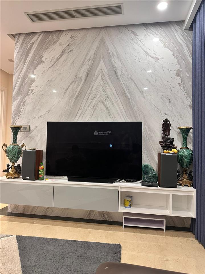 Golden field  bán quỹ căn 2pn tháng 12/2025 giá tốt, có slot xe, nội thất đẹp. chủ thiện chí bán