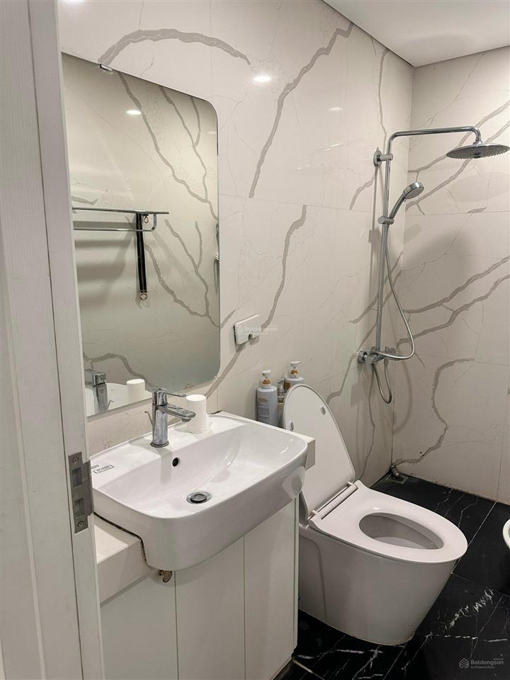 Golden field  bán quỹ căn 2pn tháng 12/2025 giá tốt, có slot xe, nội thất đẹp. chủ thiện chí bán