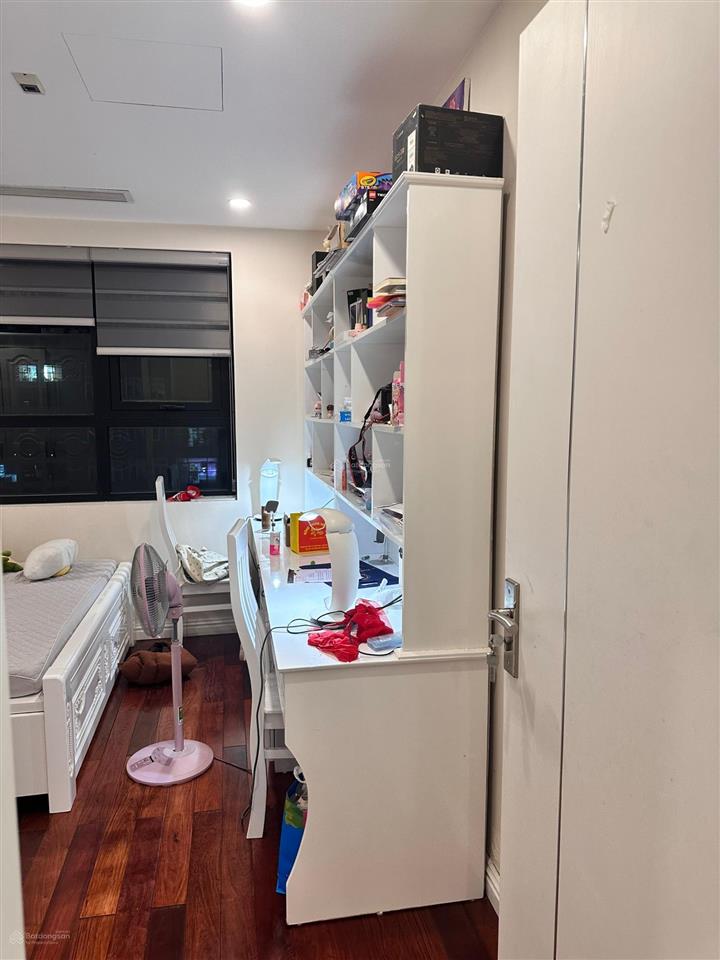 Golden field  bán quỹ căn 2pn tháng 12/2025 giá tốt, có slot xe, nội thất đẹp. chủ thiện chí bán