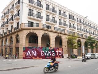 Bán nhà 2 mặt tiền xây 5.5 tầng, gần trục đường lớn, giá chỉ 7.796 tỷ bao phí
