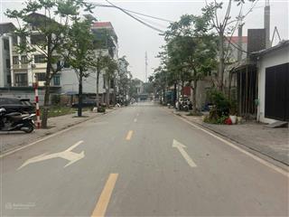 Bán lô đất mặt phố cự khối long biên 40m2 mặt tiền khủng 7,8m giá 7,4 tỷ cơ hội đầu tư sinh lời cao