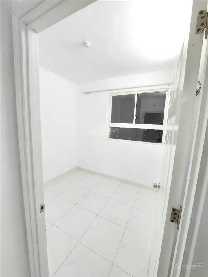 Bán 2pn lotus sen hồng tháp b 52m2 tầng đẹp 1.8 tỷ sổ sẵn