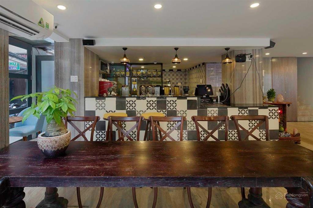 Góc 2 mt lý chính thắng  huỳnh tịnh của, quận 3  13x18m, 2 lầu, hđ thuê 170tr/th  giá 75 tỷ