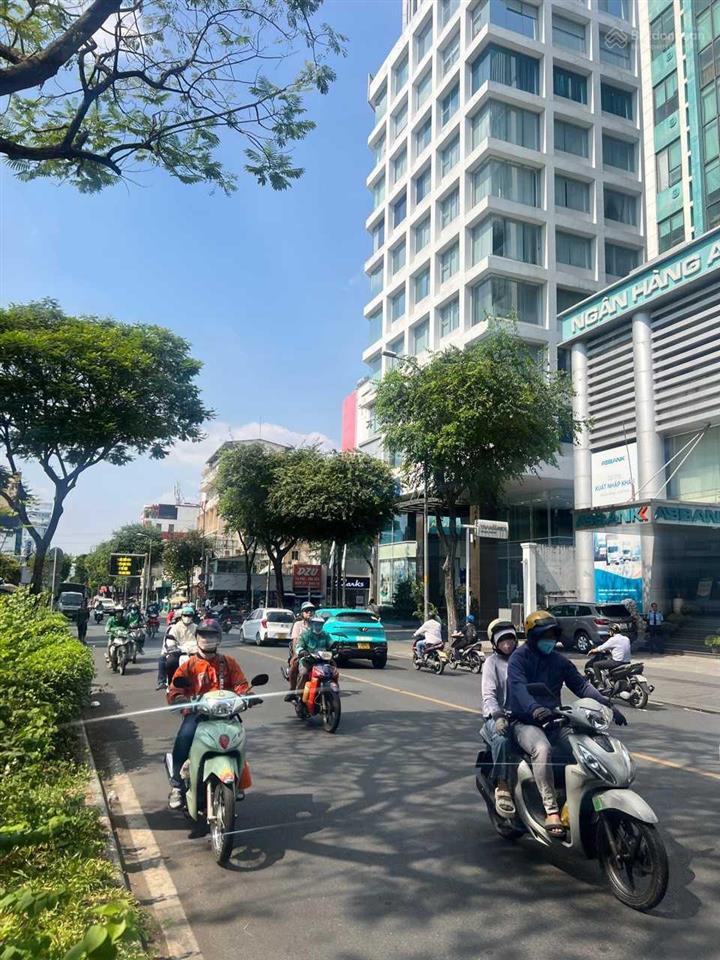 Bán tòa building siêu khủng  mt nguyễn văn thủ & hai bà trưng q.1 (20x40m)10 tầng. giá 600 tỷ