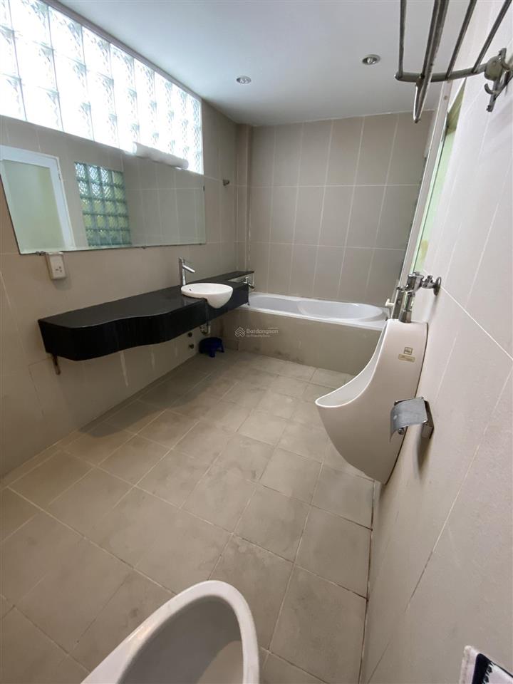 Cho thuê nhà đường dc3 tân phú