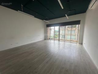Cho thuê sàn văn phòng tại khu đô thị sala dt  150m2 giá 52 triệu/tháng  sàn hoàn thiện đẹp