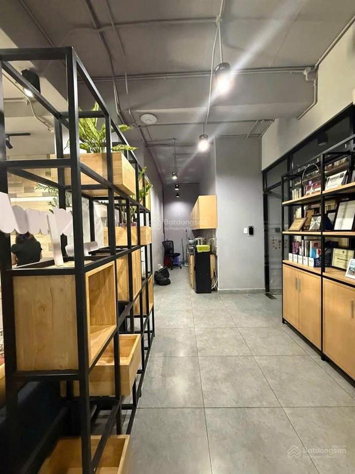 Cho thuê căp 2 căn nhà mặt tiền nguyễn cơ thạch ( kđt sala) dt 1400m2 giá 420 triệu/tháng