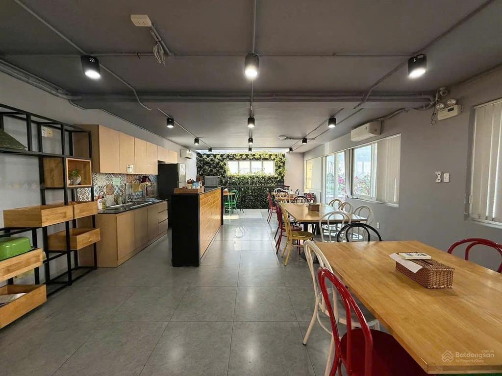 Cho thuê căp 2 căn nhà mặt tiền nguyễn cơ thạch ( kđt sala) dt 1400m2 giá 420 triệu/tháng