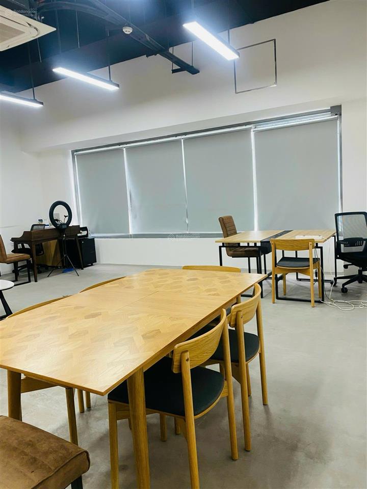 Nguyên căn shophouse sarimi sala cho dt  230m2 cho thuê 118 triệu/tháng