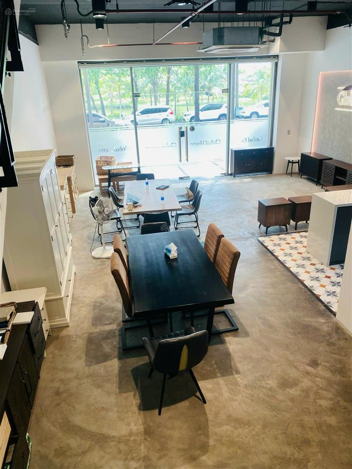 Nguyên căn shophouse sarimi sala cho dt  230m2 cho thuê 118 triệu/tháng