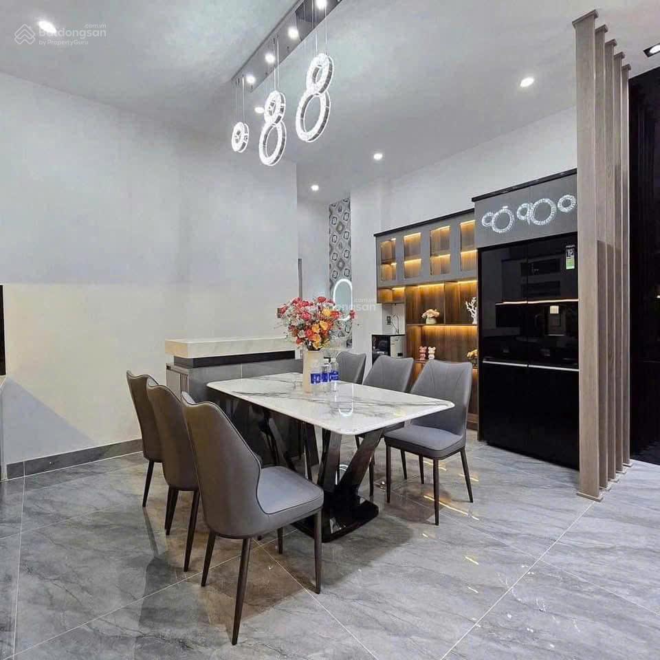 Dt 5 x 25 nở hậu ( 135m²)  giá chỉ 18.9 tỷ tl  hẻm 8m , đường phạm văn hai  nhà đẹp trệt 2 lầu